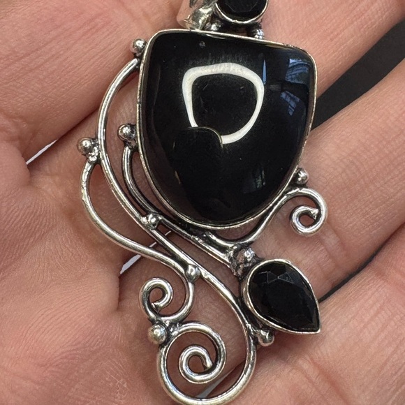 925 Silver Plated Black Obsidian and Black Onyx Pendant Size 2.5" - Picture 2 of 2